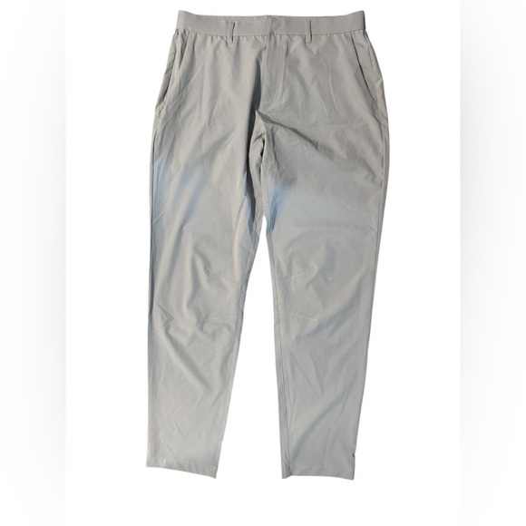 Fabletics Pants Men's Size 35 x 34 Gray Golf Lightweight Stretch Chino Gorpcore - Picture 1 of 12